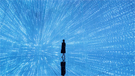 立標視野丨teamLab超自然空間，一場沉浸式的藝術(shù)盛宴